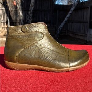 Jafa 156 Olive Booties Size 37